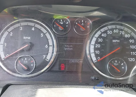 2010 Dodge Ram 1500 Slt/Sport/Trx z USA, uszkodzony, nr VIN 1D7RV1CP3AS197393